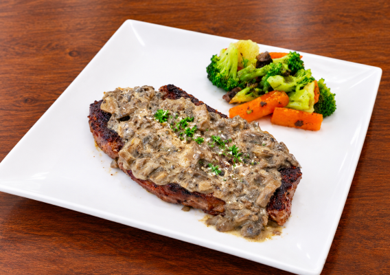 Steak with Creamy Mushrooms and Vegetables